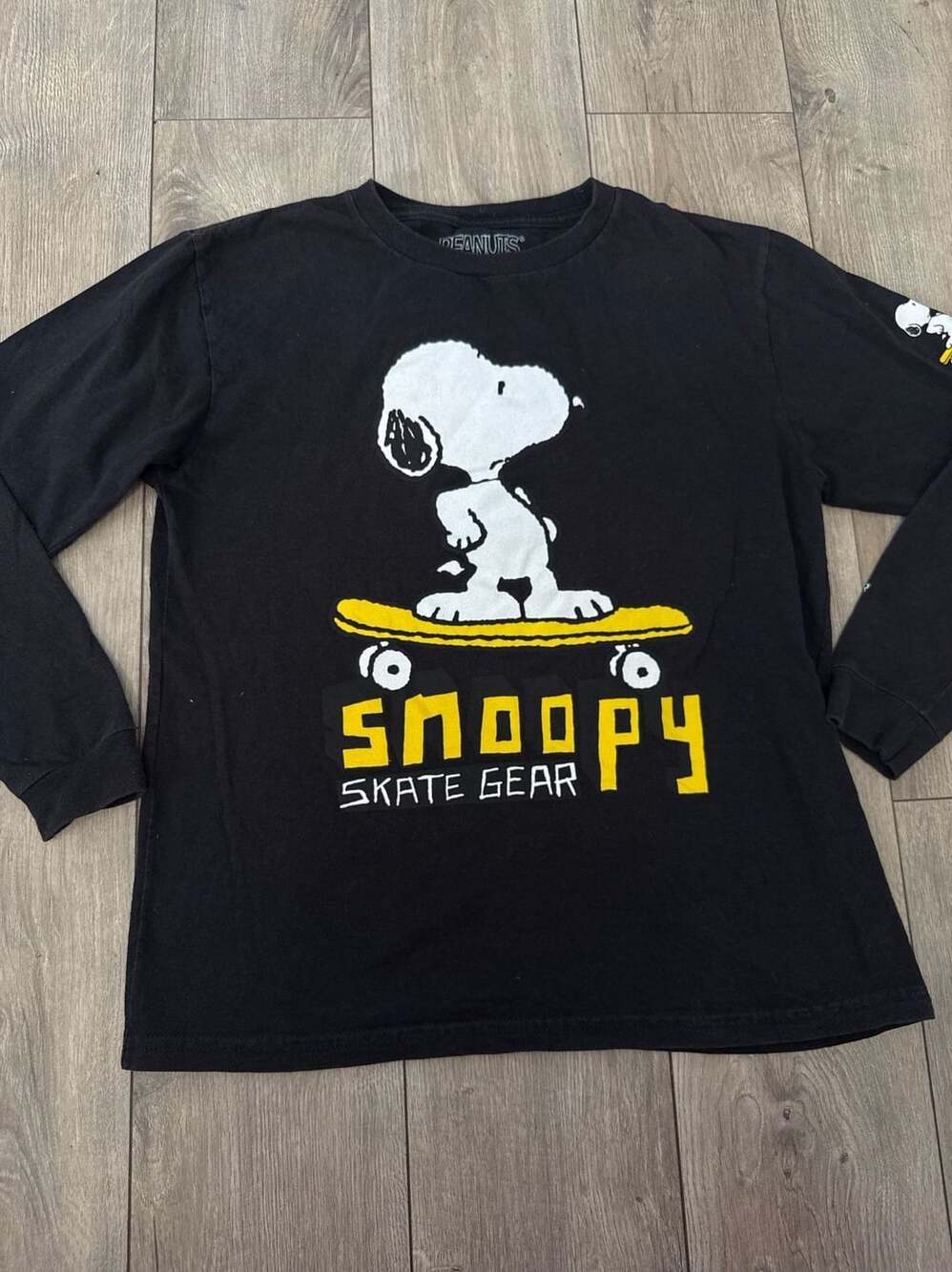 Peanuts Snoopy Skate Gear Long Sleeve Graphic T-Shirt Black